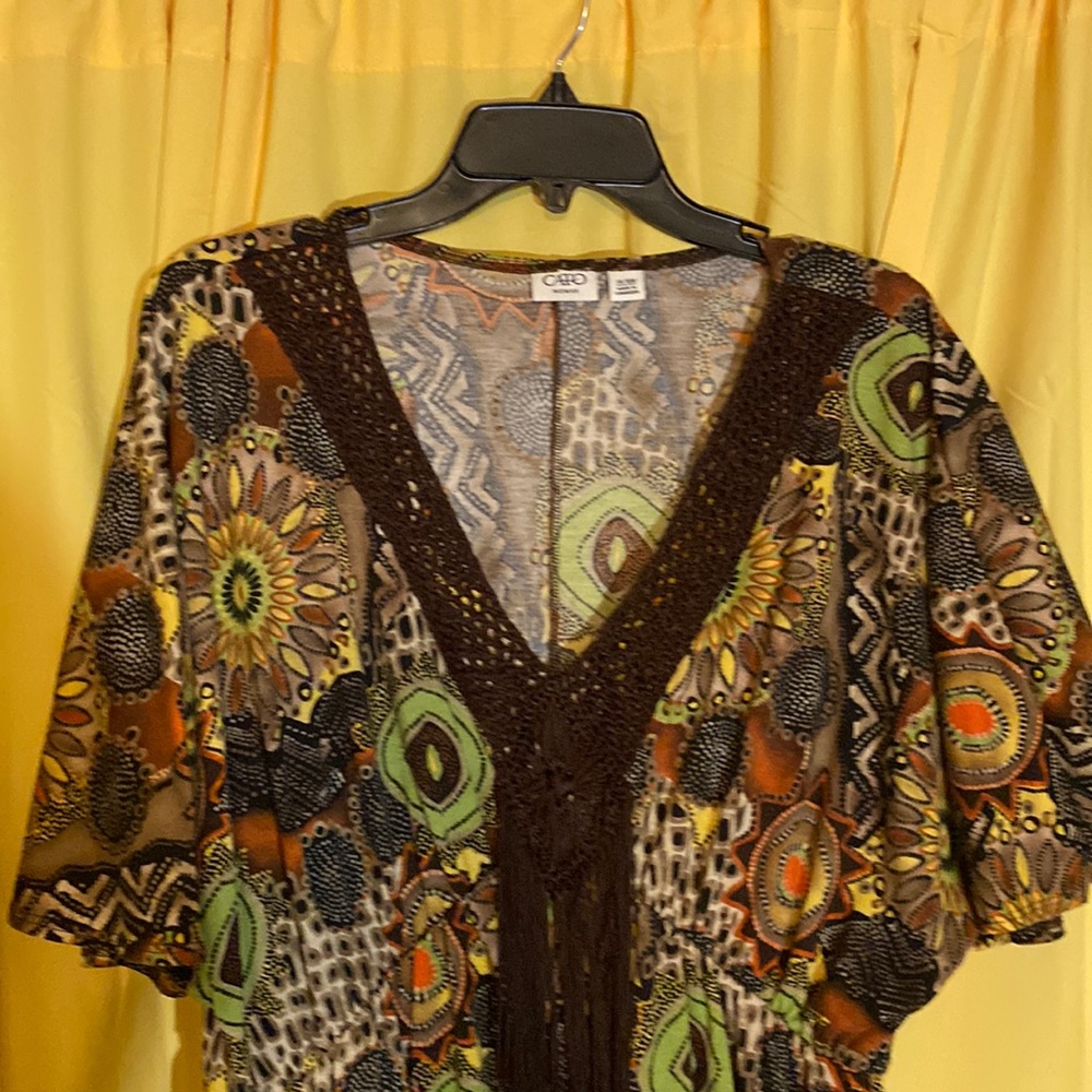 Women’s MULTICOLOR polyester top with gathered waist. Gently worn